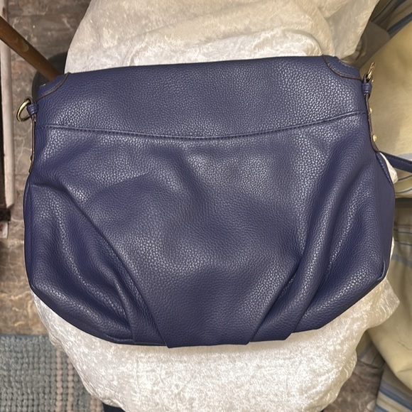 Juicy Couture Navy Traveler Flab Crossbody Bag - Picture 8 of 11